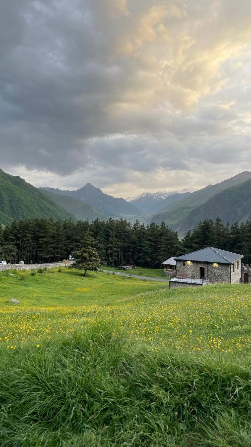 Aura Cottages كازباجي المظهر الخارجي الصورة