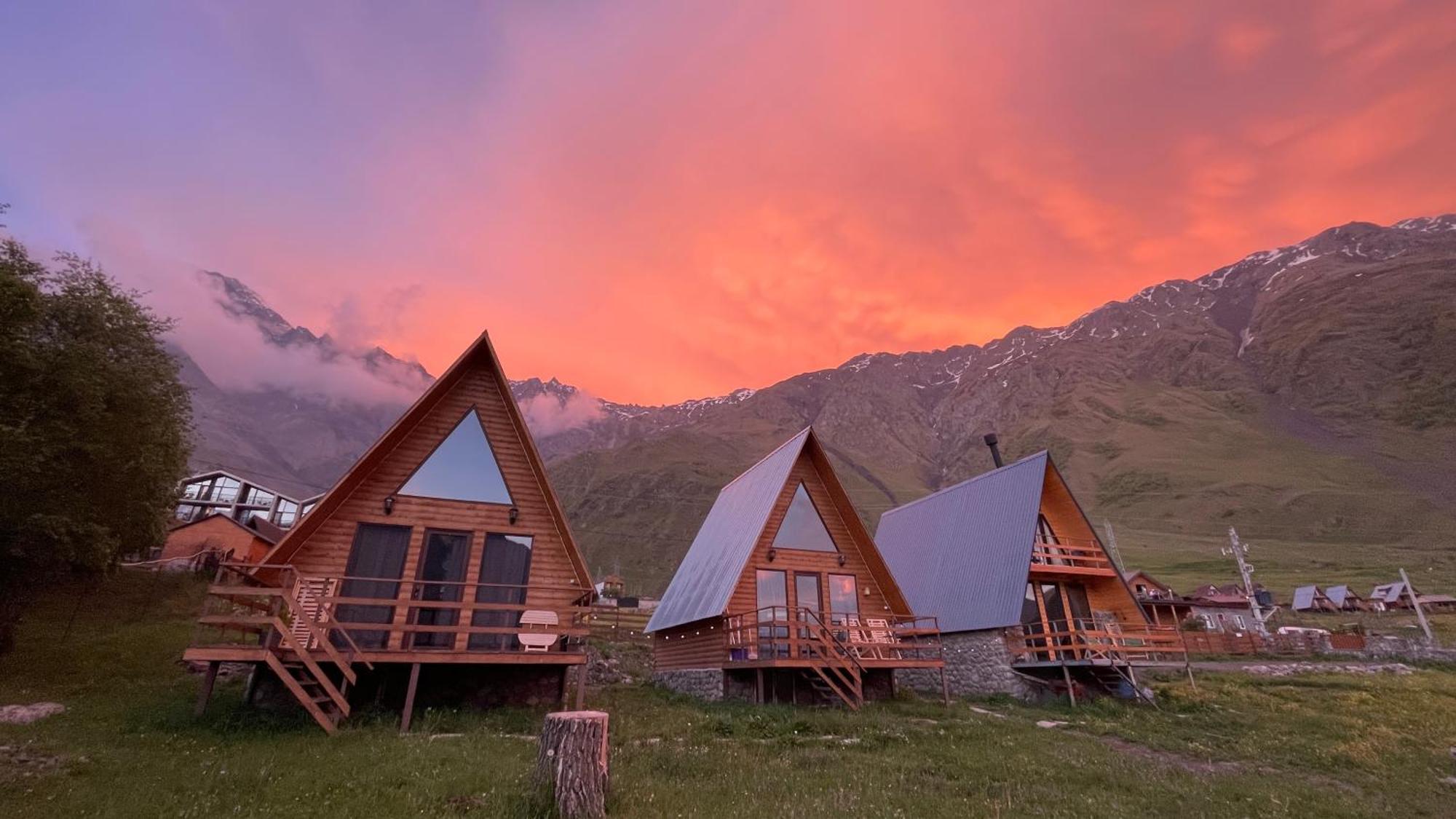 Aura Cottages كازباجي المظهر الخارجي الصورة